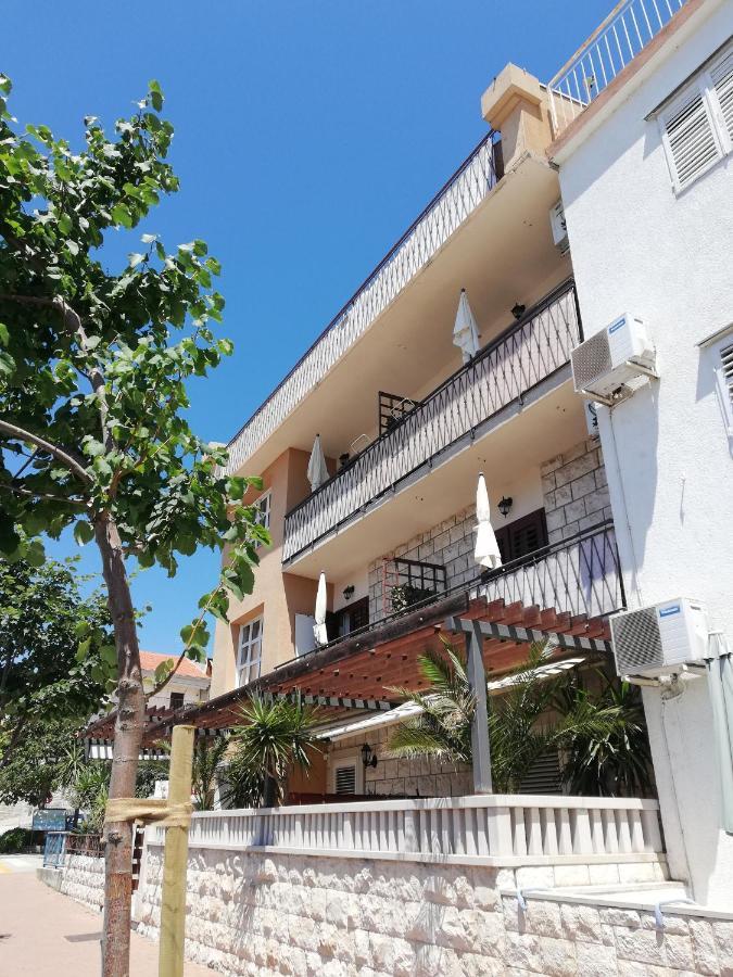 Apartmani Mistral มาคาร์สกา ภายนอก รูปภาพ