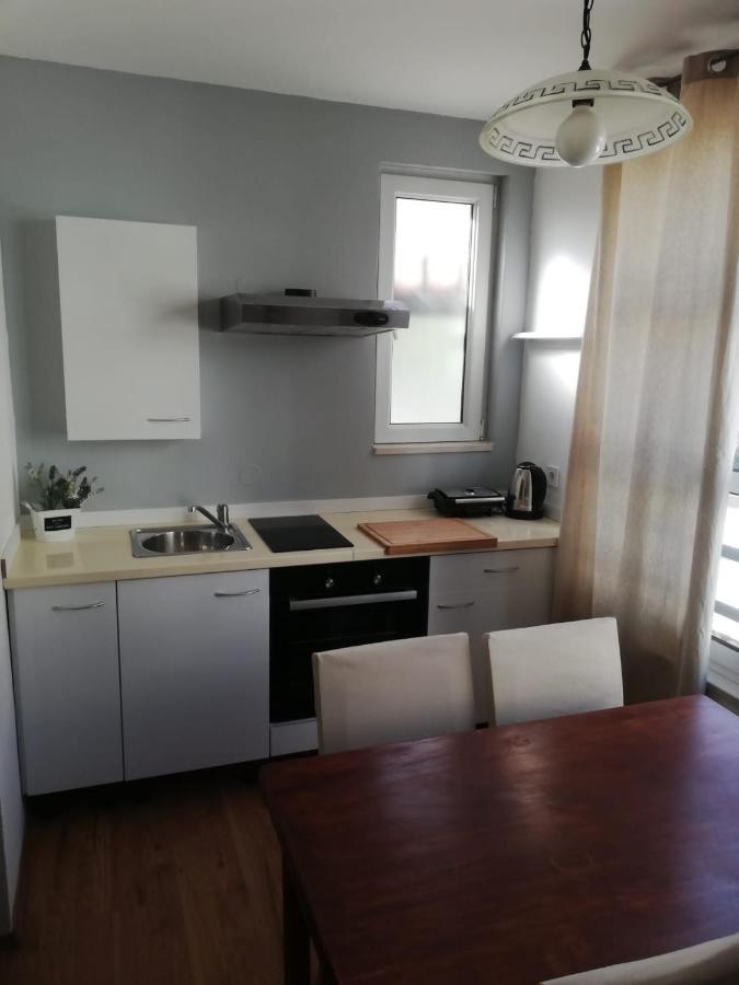 Apartmani Mistral มาคาร์สกา ภายนอก รูปภาพ