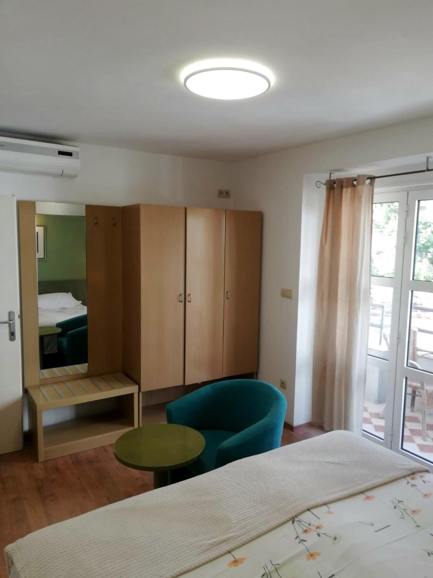 Apartmani Mistral มาคาร์สกา ห้อง รูปภาพ